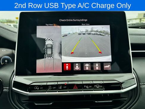 Used 2023 Jeep Compass High Altitude w/ Driver Assist Group I AWD/4WD image 16