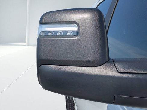 Used 2026 RAM 2500 Laramie AWD/4WD image 10