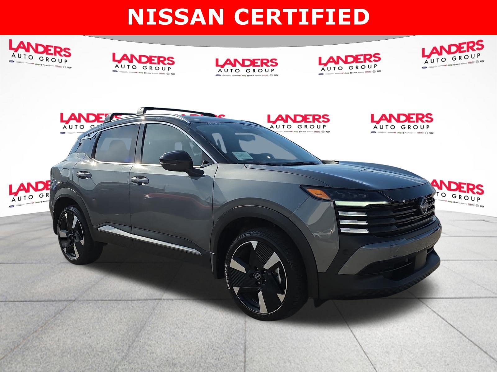 Certified 2026 Nissan Kicks SR FWD image 1
