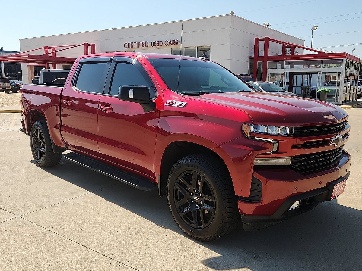 Used 2022 Chevrolet Silverado 1500 RST w/ Safety Package AWD/4WD image 4