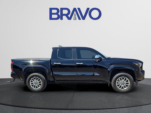 Used 2024 Toyota Tacoma Limited w/ Limited Package (LT) AWD/4WD image 5