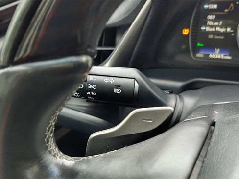 Used 2020 Lexus ES 350 w/ Premium Package image 18