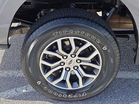 Used 2021 Ford F150 Lariat image 7