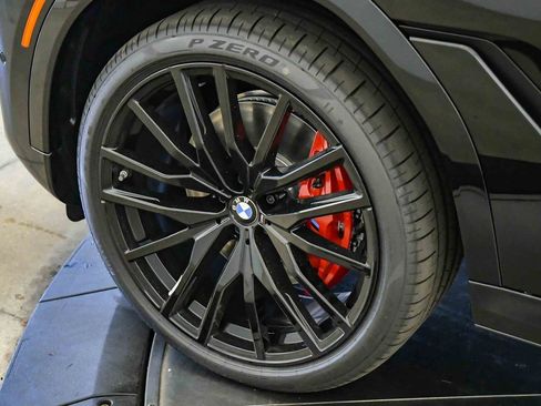 New 2026 BMW X6 xDrive40i w/ Climate Comfort Package image 10