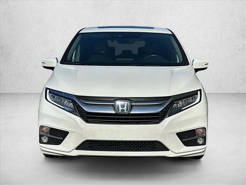 Used 2018 Honda Odyssey Elite image 2