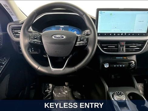 Used 2025 Ford Escape Platinum AWD/4WD image 11
