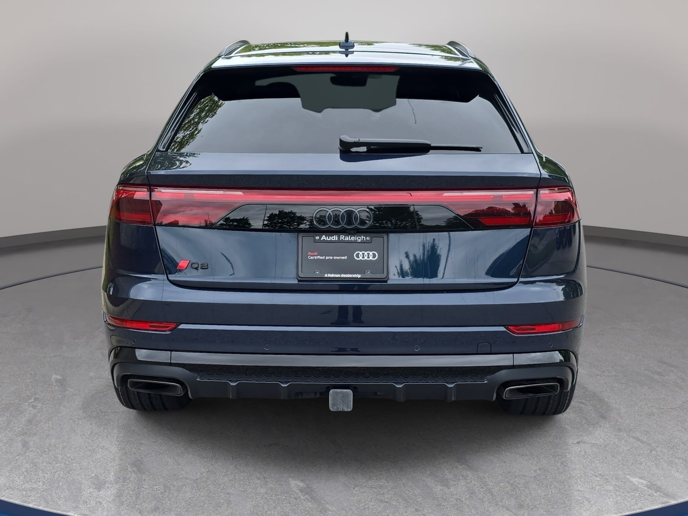 Used 2025 Audi Q8 Prestige AWD/4WD image 6