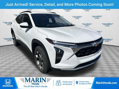 Used 2025 Chevrolet Trax LT