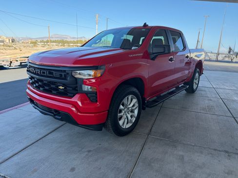 Used 2023 Chevrolet Silverado 1500 Custom image 7
