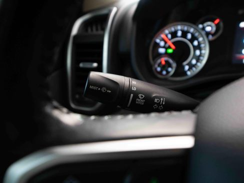 Used 2019 RAM 1500 Big Horn AWD/4WD image 13