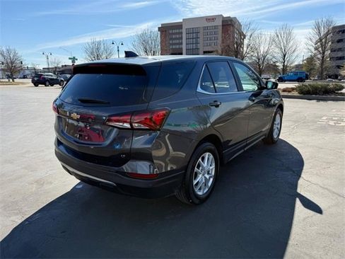 Used 2023 Chevrolet Equinox LT image 8