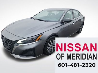 Used 2024 Nissan Altima 2.5 SV