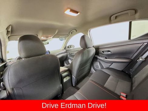 Used 2025 Nissan Sentra SR FWD image 10