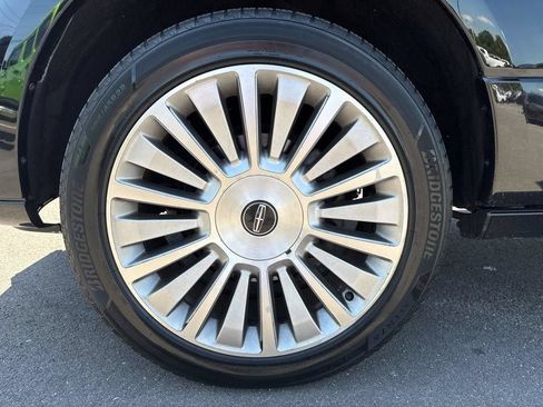 Used 2017 Lincoln Navigator L Reserve AWD/4WD image 17