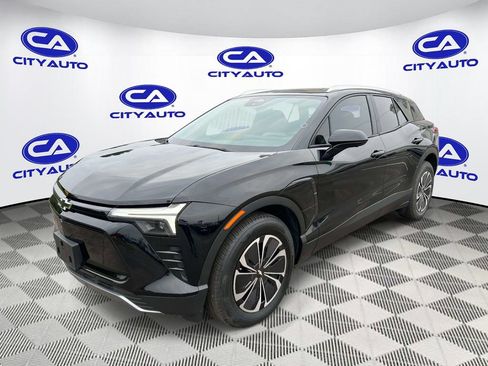 Used 2024 Chevrolet Blazer EV LT AWD/4WD image 9