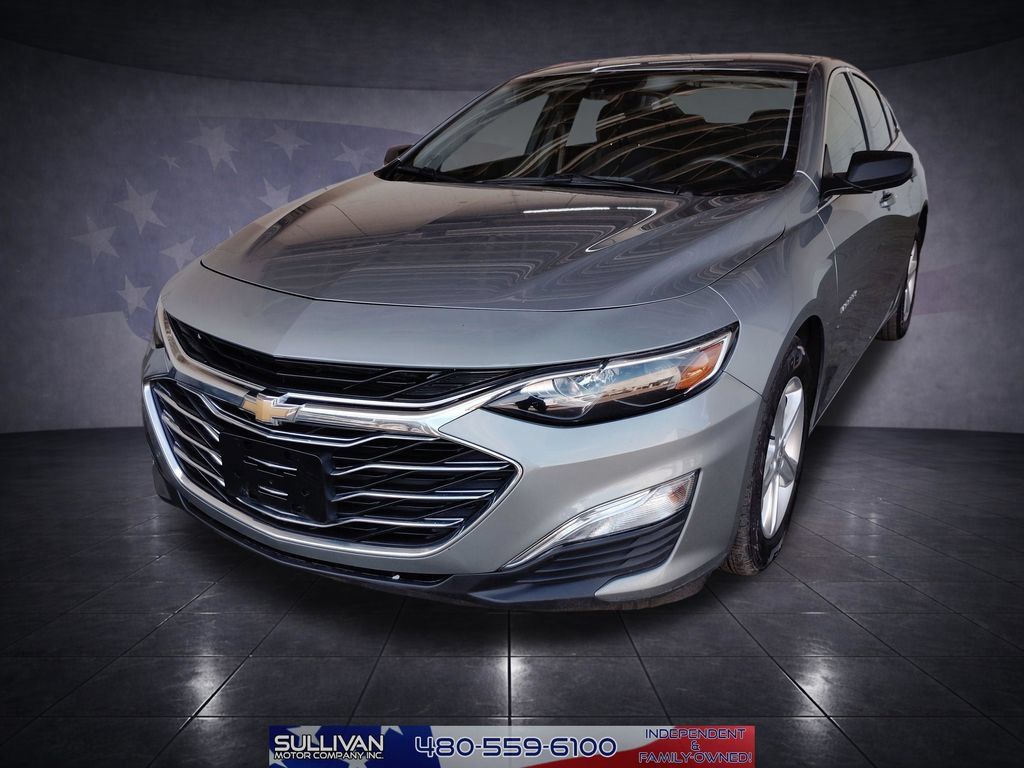 Used 2024 Chevrolet Malibu LS FWD image 1