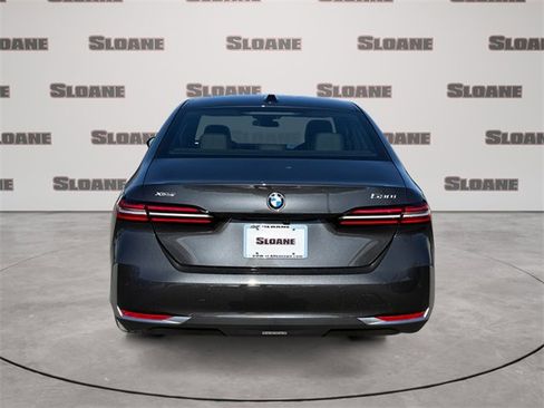 New 2026 BMW 530i xDrive 530i xDrive w/ Premium Package image 4