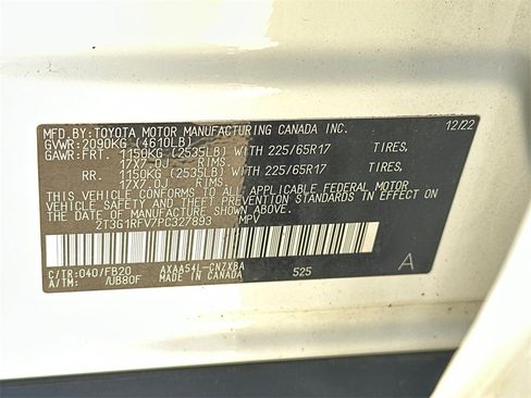 Certified 2023 Toyota RAV4 LE image 32