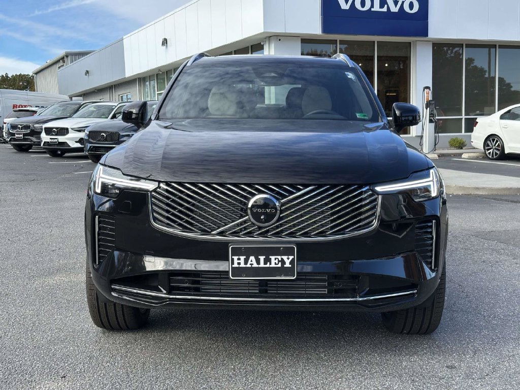 New 2026 Volvo XC90 T8 Plus w/ Protection Package Premier AWD/4WD image 23