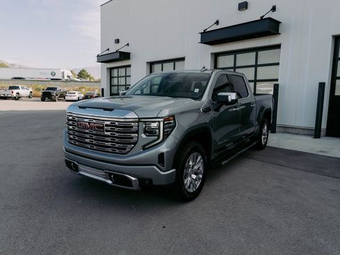 Used 2023 GMC Sierra 1500 Denali image 3
