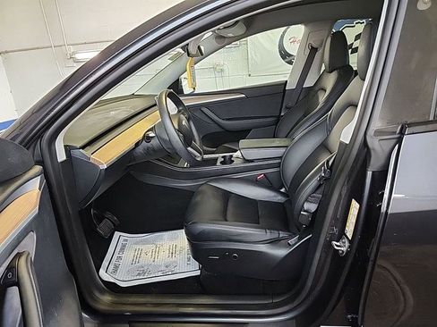 Used 2025 Tesla Model Y Long Range AWD/4WD image 5