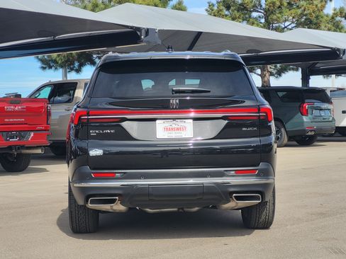 Used 2025 Buick Enclave Preferred image 6