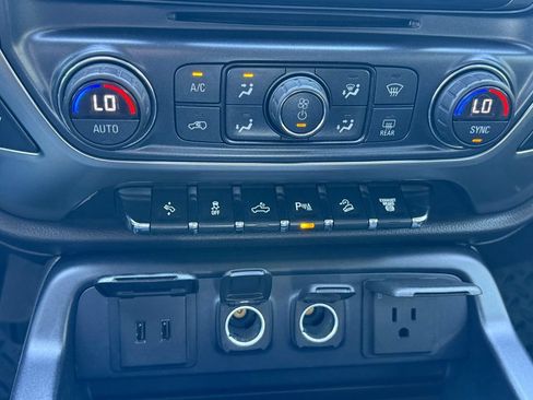 Used 2019 Chevrolet Silverado 2500 LTZ w/ LTZ Plus Package AWD/4WD image 19