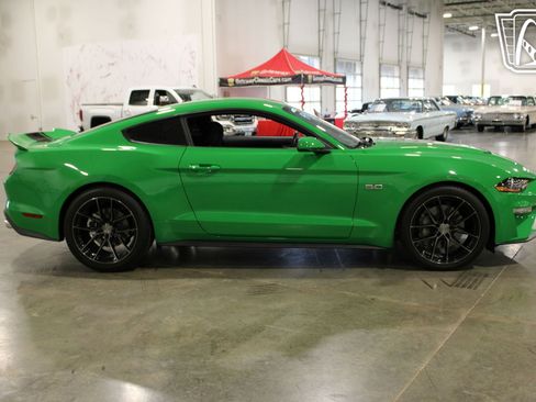 Used 2019 Ford Mustang GT RWD image 19