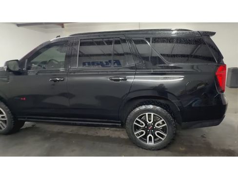 Certified 2023 GMC Yukon AT4 w/ AT4 Premium Package AWD/4WD image 6