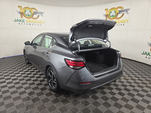 Used 2024 Nissan Sentra SV FWD image 31