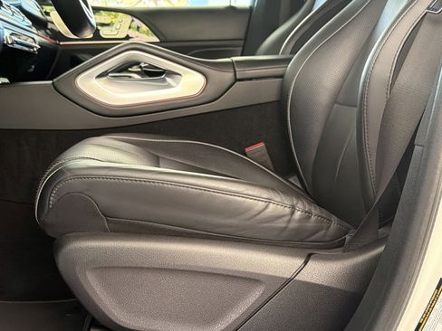 Used 2022 Mercedes-Benz GLS 450 4MATIC image 14