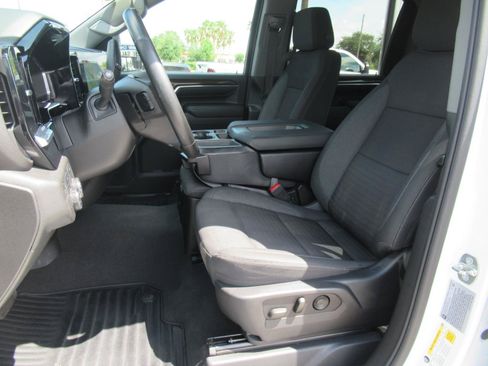 Used 2024 Chevrolet Silverado 3500 LT w/ Convenience Package AWD/4WD image 19