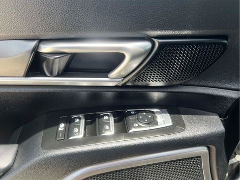 Used 2023 Kia Telluride S AWD/4WD image 11