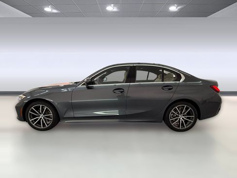 Used 2020 BMW 330i Sedan w/ Convenience Package RWD image 2
