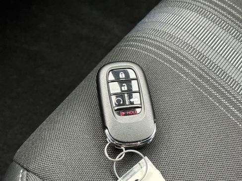 Used 2025 Honda Civic Sport image 31