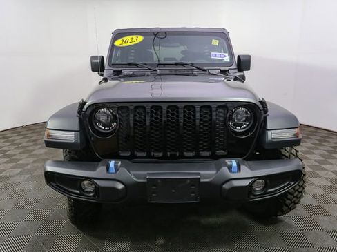 Used 2023 Jeep Wrangler Unlimited w/ Cold Weather Group AWD/4WD image 4