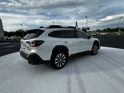 Used 2024 Subaru Outback Touring XT AWD/4WD image 7