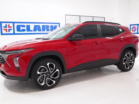 New 2026 Chevrolet Trax RS FWD image 10