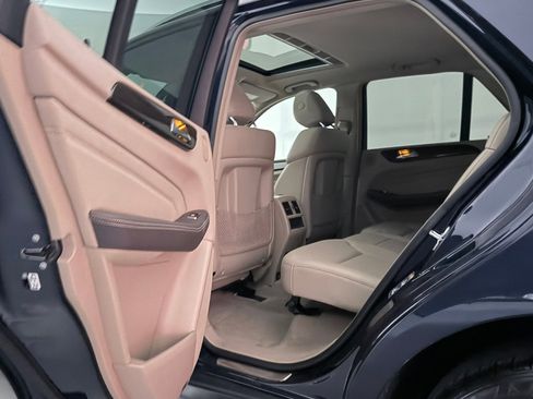 Used 2015 Mercedes-Benz ML 350 4MATIC w/ Premium 1 Package image 21