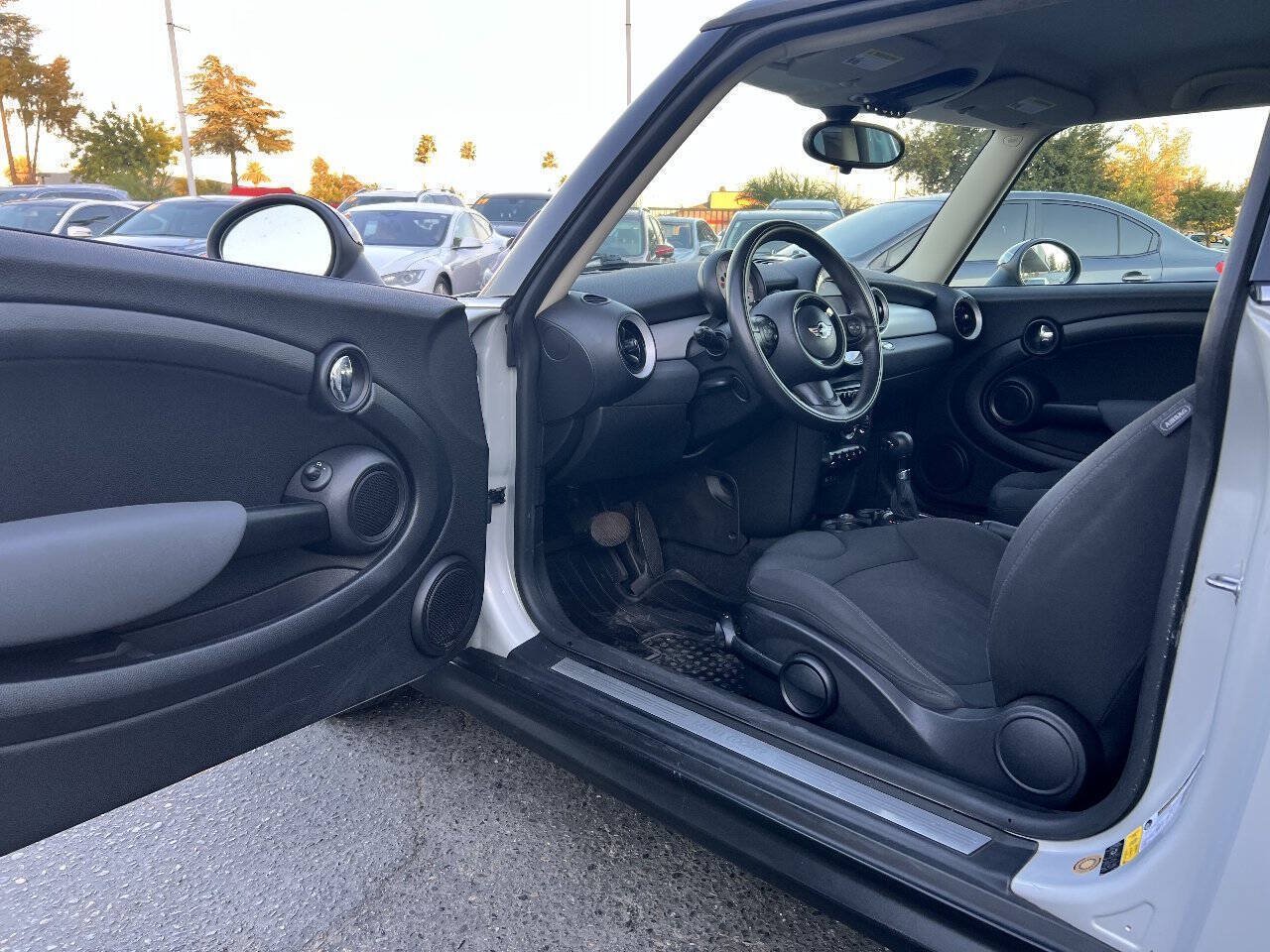 Used 2011 MINI Cooper Hardtop FWD image 7