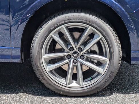 Used 2025 Audi Q3 2.0T Premium image 9