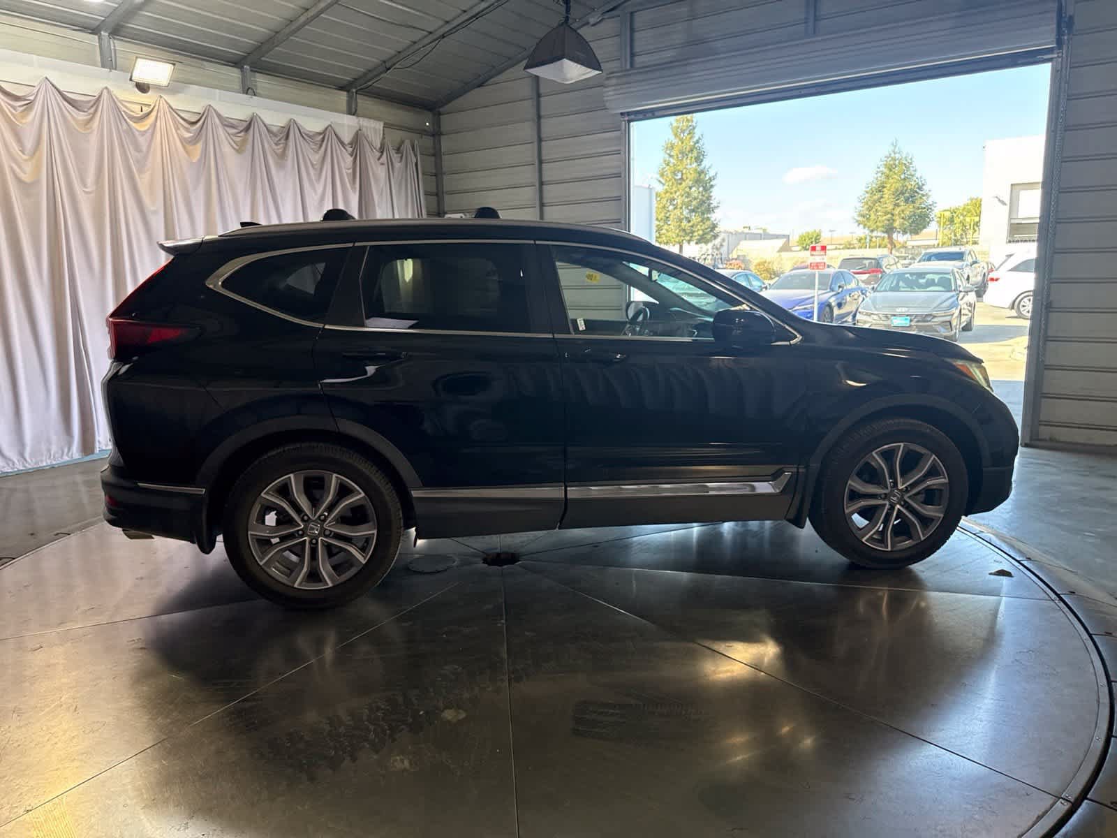Used 2020 Honda CR-V Touring image 4
