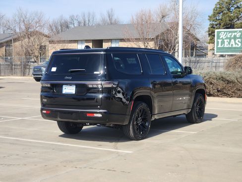New 2026 Jeep Grand Wagoneer Limited AWD/4WD image 4
