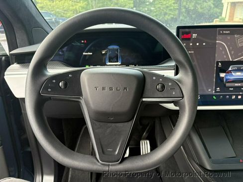 Used 2026 Tesla Model X Plaid AWD/4WD image 17