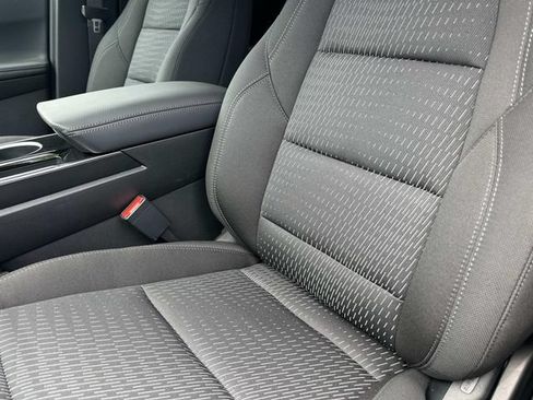 New 2026 Chevrolet Equinox LT w/ Safety and Technology Package FWD image 10
