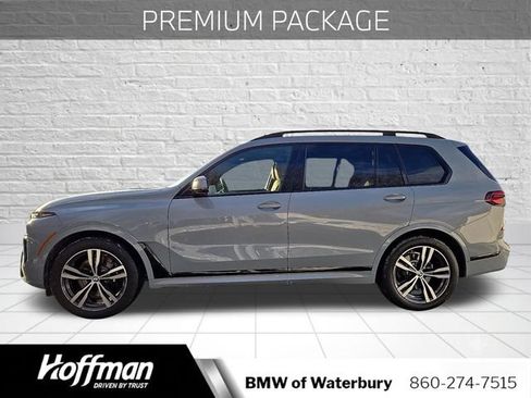 Used 2025 BMW X7 xDrive40i w/ M Sport Package AWD/4WD image 9
