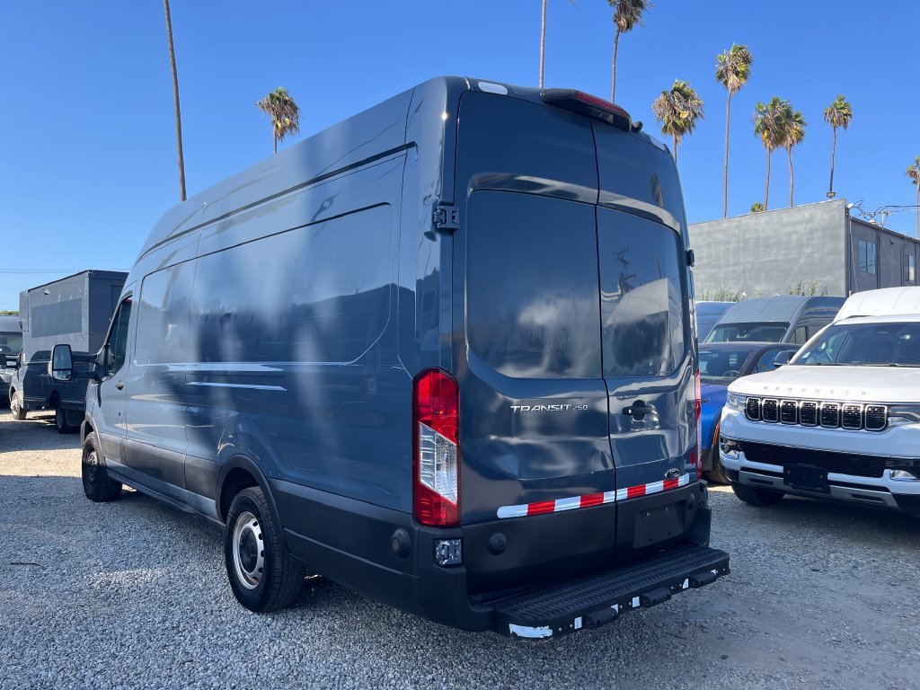 Used 2021 Ford Transit 250 148 High Roof Extended w/ Parcel Delivery Package RWD image 9