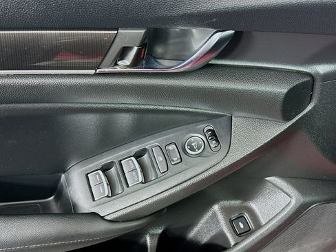 Used 2019 Honda Accord Sport image 15