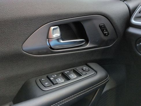 New 2026 Chrysler Pacifica Select image 17