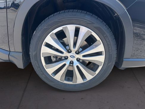 Used 2022 Subaru Ascent Limited w/ Technology Package image 18